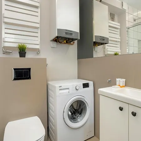 Trendy Polna In By Renters *